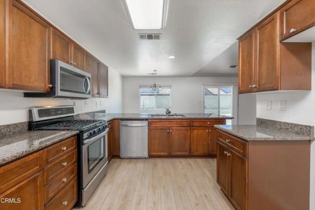 12226 Hawksmoor Street, Bakersfield, CA 93311