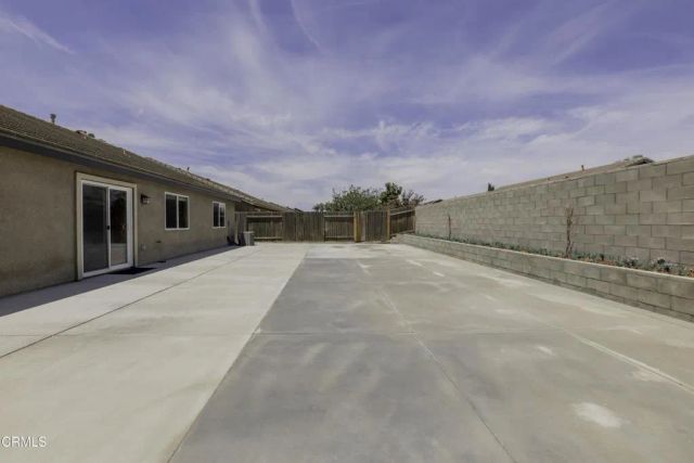 12226 Hawksmoor Street, Bakersfield, CA 93311