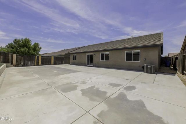 12226 Hawksmoor Street, Bakersfield, CA 93311