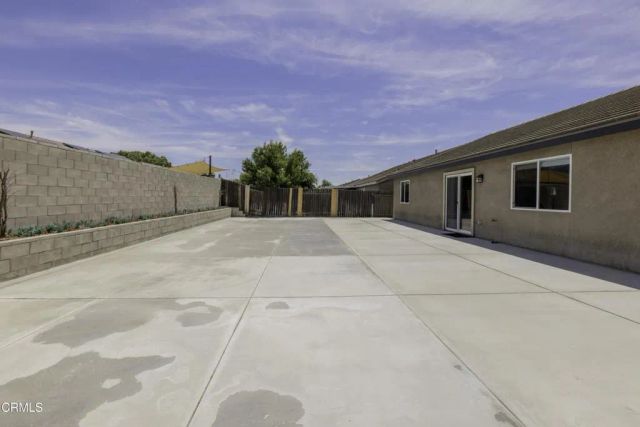 12226 Hawksmoor Street, Bakersfield, CA 93311