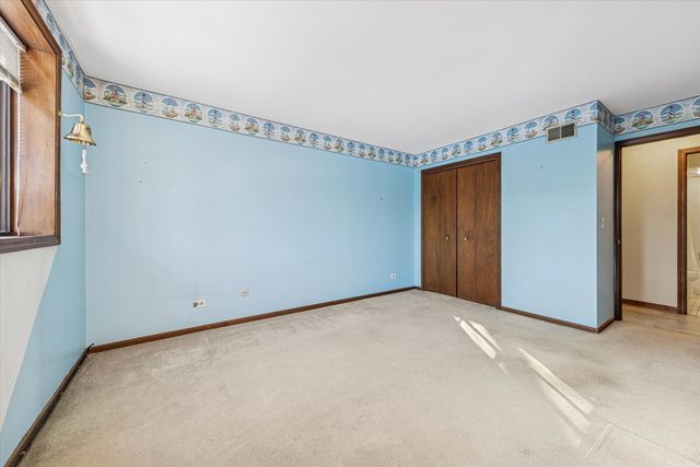 1S150 Spring Road 2I, Oakbrook Terrace, IL 60181