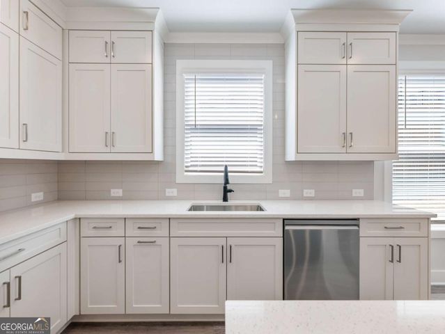 2420 Reserve Manor Court, Lawrenceville, GA 30043