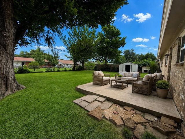 1030 Joslin Street, Irving, TX 75060
