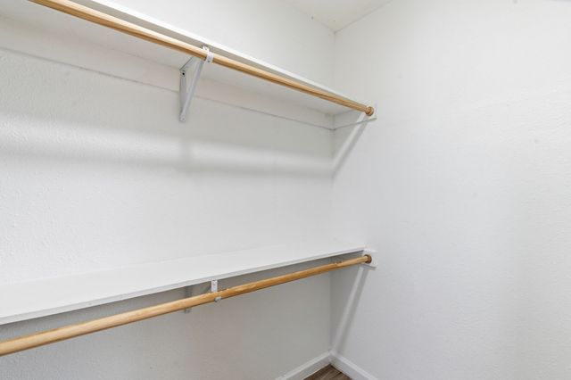 2009 Barton Drive, Arlington, TX 76010