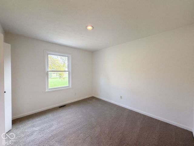 3339 W Sunset Drive N, Greenfield, IN 46140