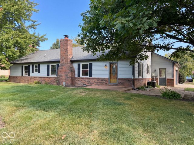 3339 W Sunset Drive N, Greenfield, IN 46140