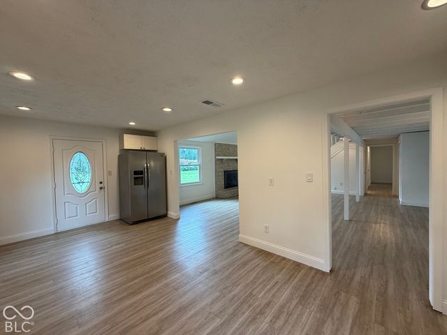 3339 W Sunset Drive N, Greenfield, IN 46140