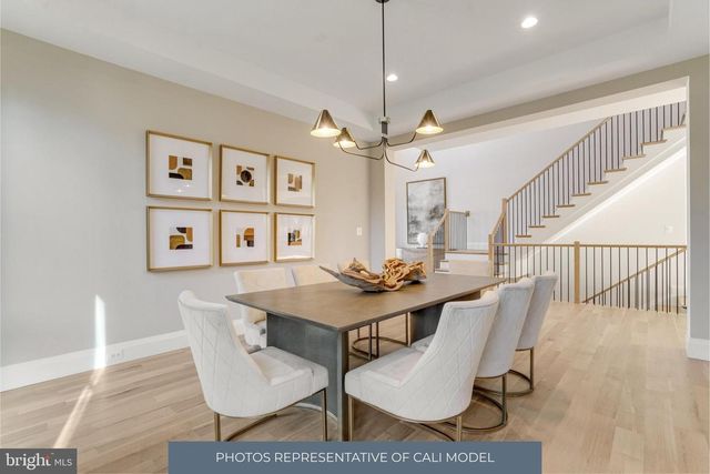 3815 N ABINGDON ST, Arlington, VA 22207