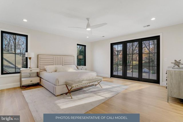 3815 N ABINGDON ST, Arlington, VA 22207