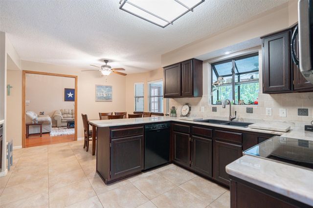 61 Harbor Run Drive, Coldspring, TX 77331