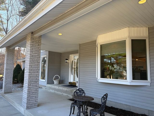 321 Westerly Cr., Ludlow, MA 01056