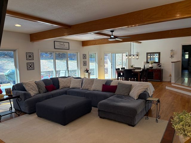 321 Westerly Cr., Ludlow, MA 01056