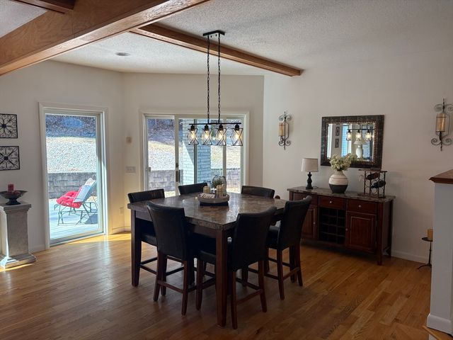 321 Westerly Cr., Ludlow, MA 01056