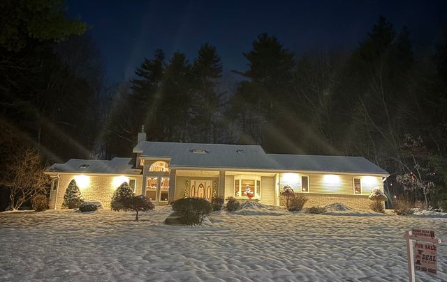 321 Westerly Cr., Ludlow, MA 01056