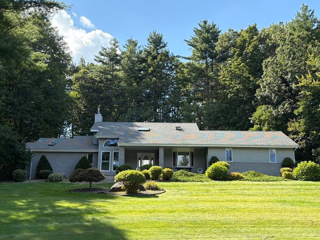 321 Westerly Cr., Ludlow, MA 01056