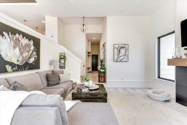 4508 N Sunny Cir, Wichita, KS 67205