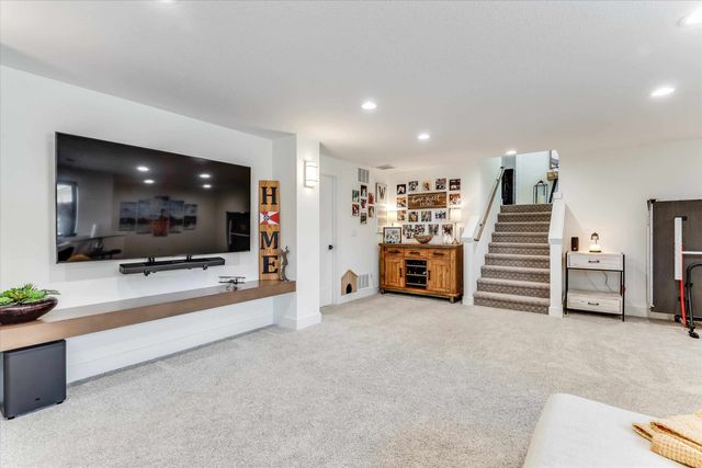 4508 N Sunny Cir, Wichita, KS 67205