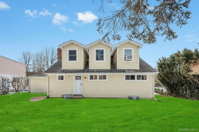 46 Walter Avenue, Hicksville, NY 11801