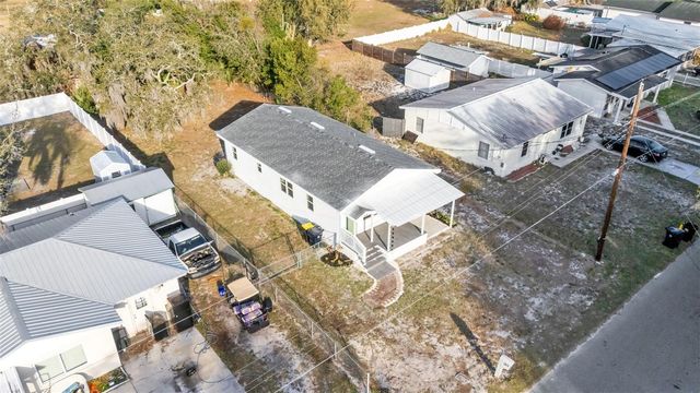 303 CLAYTON ROAD, Auburndale, FL 33823
