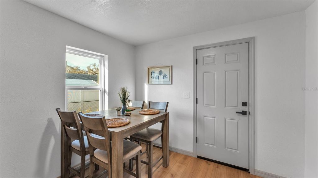 Image 13 of property listing at 303 CLAYTON ROAD, Auburndale, FL 33823