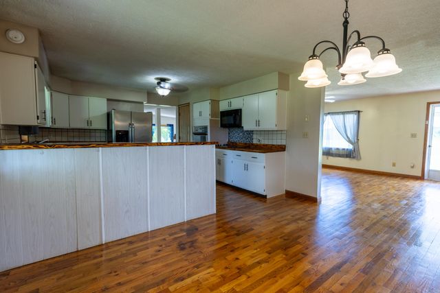 1153 Old Mount Vernon Road, Somerset, KY 42503
