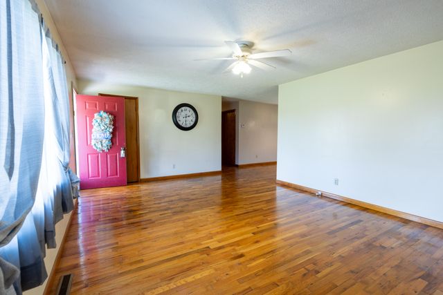 1153 Old Mount Vernon Road, Somerset, KY 42503