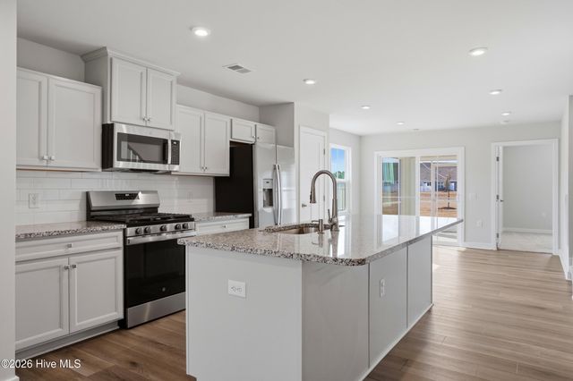 3157 Edgehill Drive, Navassa, NC 28451