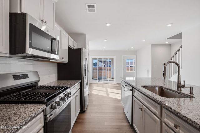 3157 Edgehill Drive, Navassa, NC 28451