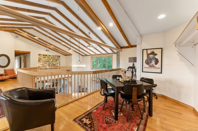 39 Quanopaug Trail, Woodbury, CT 06798