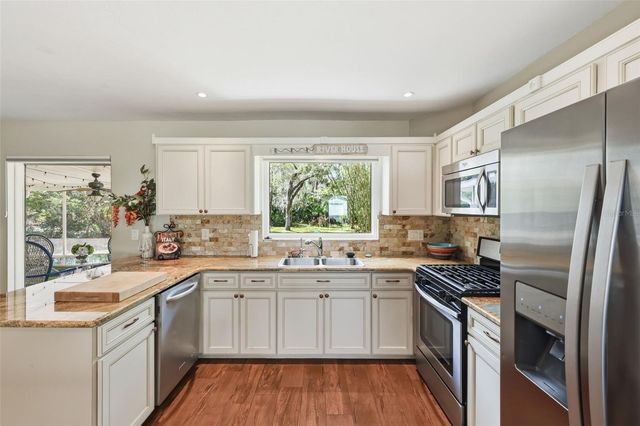 4064 N CONCORD DRIVE, Crystal River, FL 34428