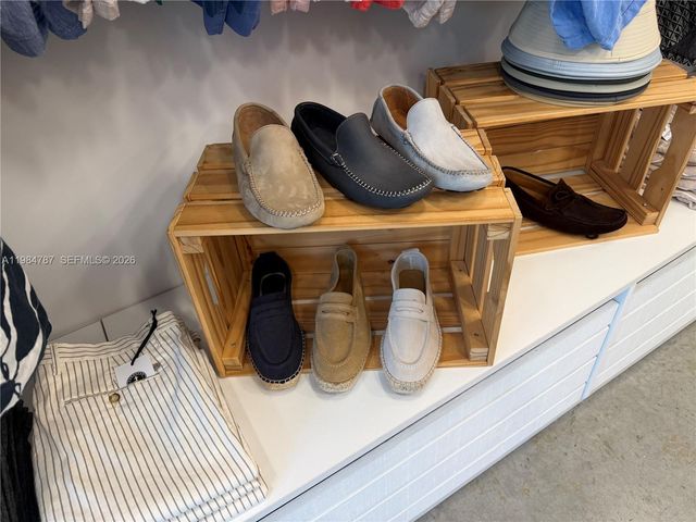 3015 Grand Ave, Miami, FL 33133