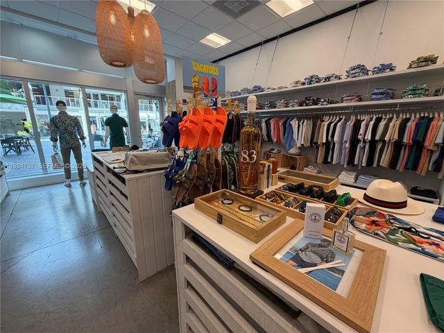 3015 Grand Ave, Miami, FL 33133