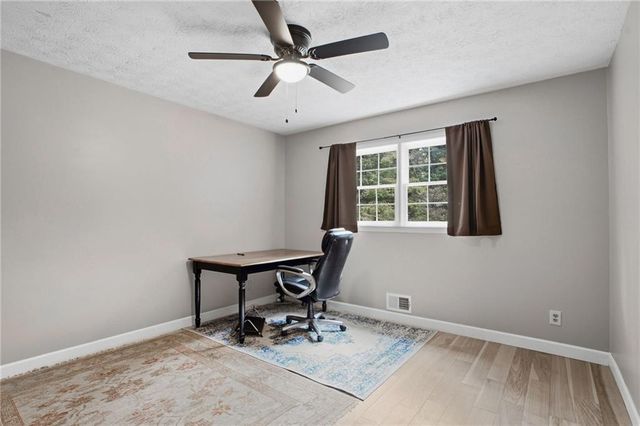 792 Mountainbrooke Circle, Stone Mountain, GA 30087
