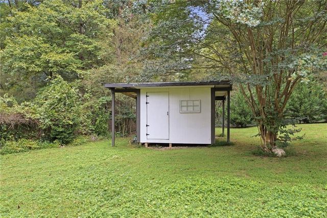 792 Mountainbrooke Circle, Stone Mountain, GA 30087