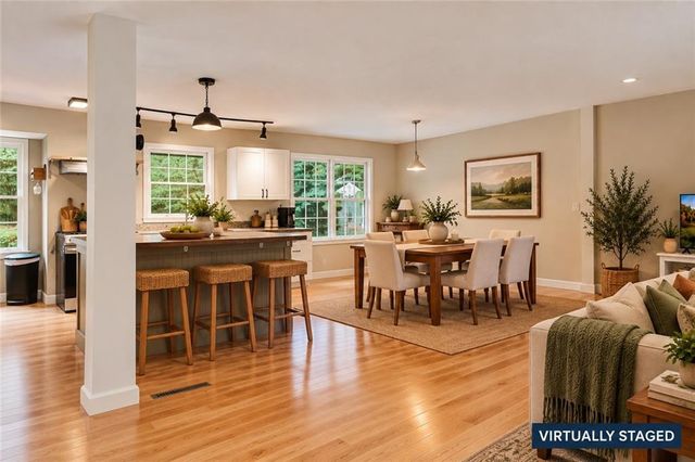 792 Mountainbrooke Circle, Stone Mountain, GA 30087