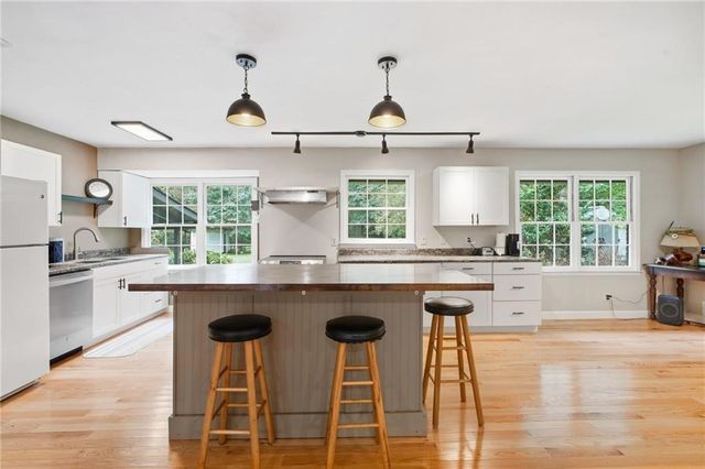 792 Mountainbrooke Circle, Stone Mountain, GA 30087