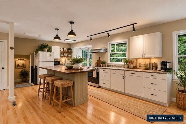 792 Mountainbrooke Circle, Stone Mountain, GA 30087