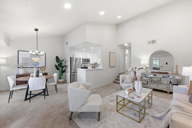 466 Costa Mesa Terrace G, Sunnyvale, CA 94085