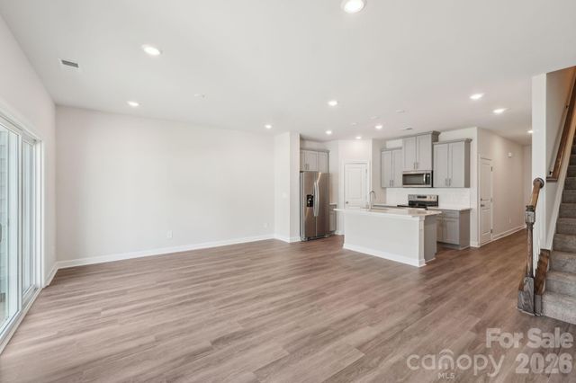 8212 Hidden Springs Trail, Charlotte, NC 28216