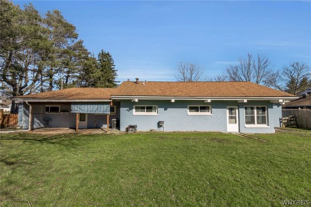 79 Bielak Road, Orchard Park, NY 14127