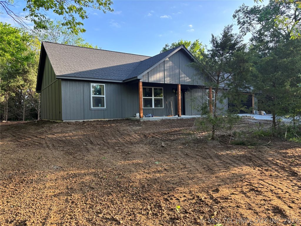 333 Lakeside Drive N, Adair, OK 74330