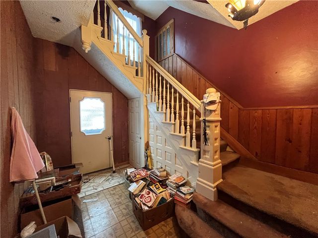 4513 2nd St, Versailles Boro, PA 15132