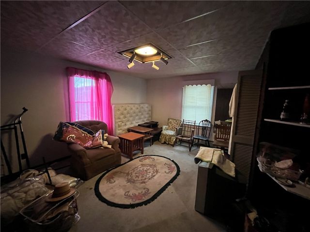 4513 2nd St, Versailles Boro, PA 15132