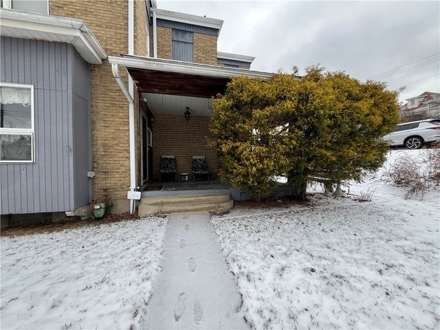 4513 2nd St, Versailles Boro, PA 15132