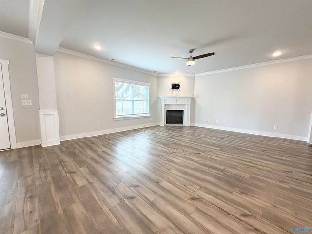 101 Brighton Lake Court, New Market, AL 35761