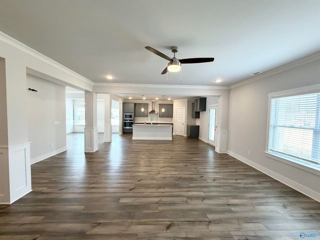 101 Brighton Lake Court, New Market, AL 35761