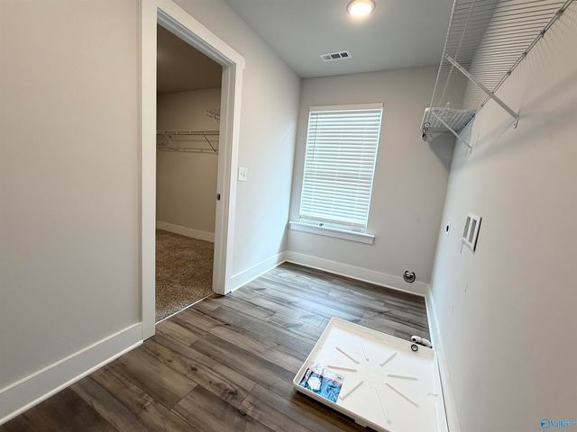 101 Brighton Lake Court, New Market, AL 35761