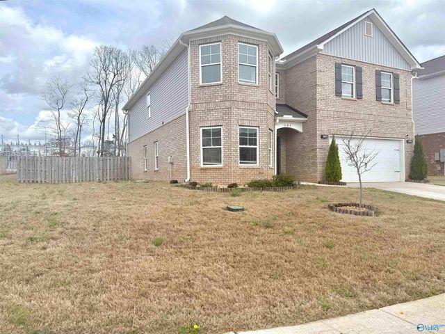 101 Brighton Lake Court, New Market, AL 35761