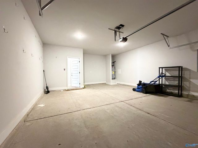 101 Brighton Lake Court, New Market, AL 35761