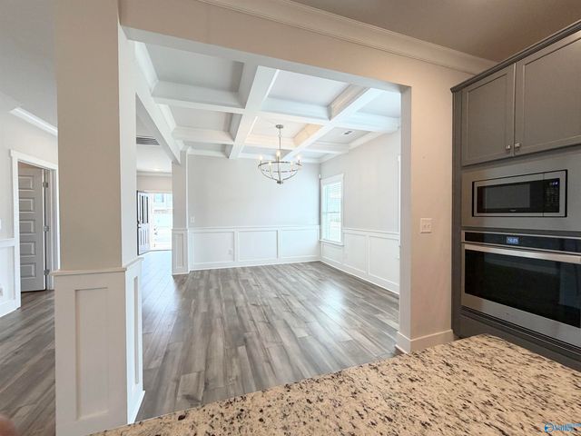 101 Brighton Lake Court, New Market, AL 35761